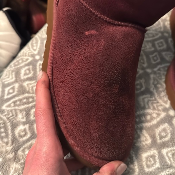 Burgundy UGG Boots size 9 - Picture 5 of 9